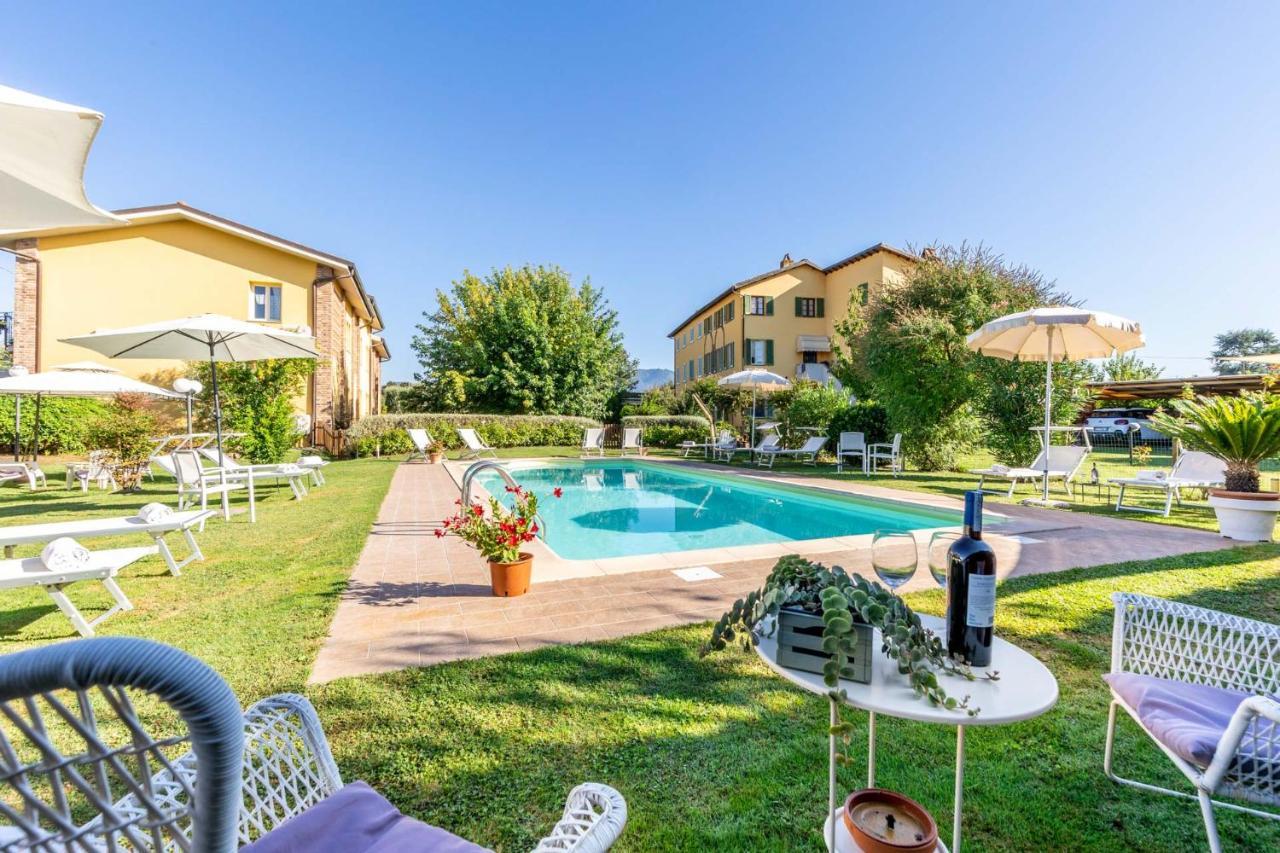 Villa Gabriella Apartments Lucques Extérieur photo