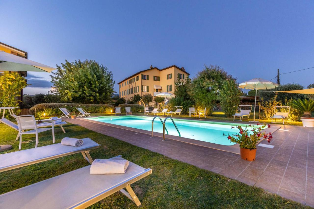 Villa Gabriella Apartments Lucques Extérieur photo