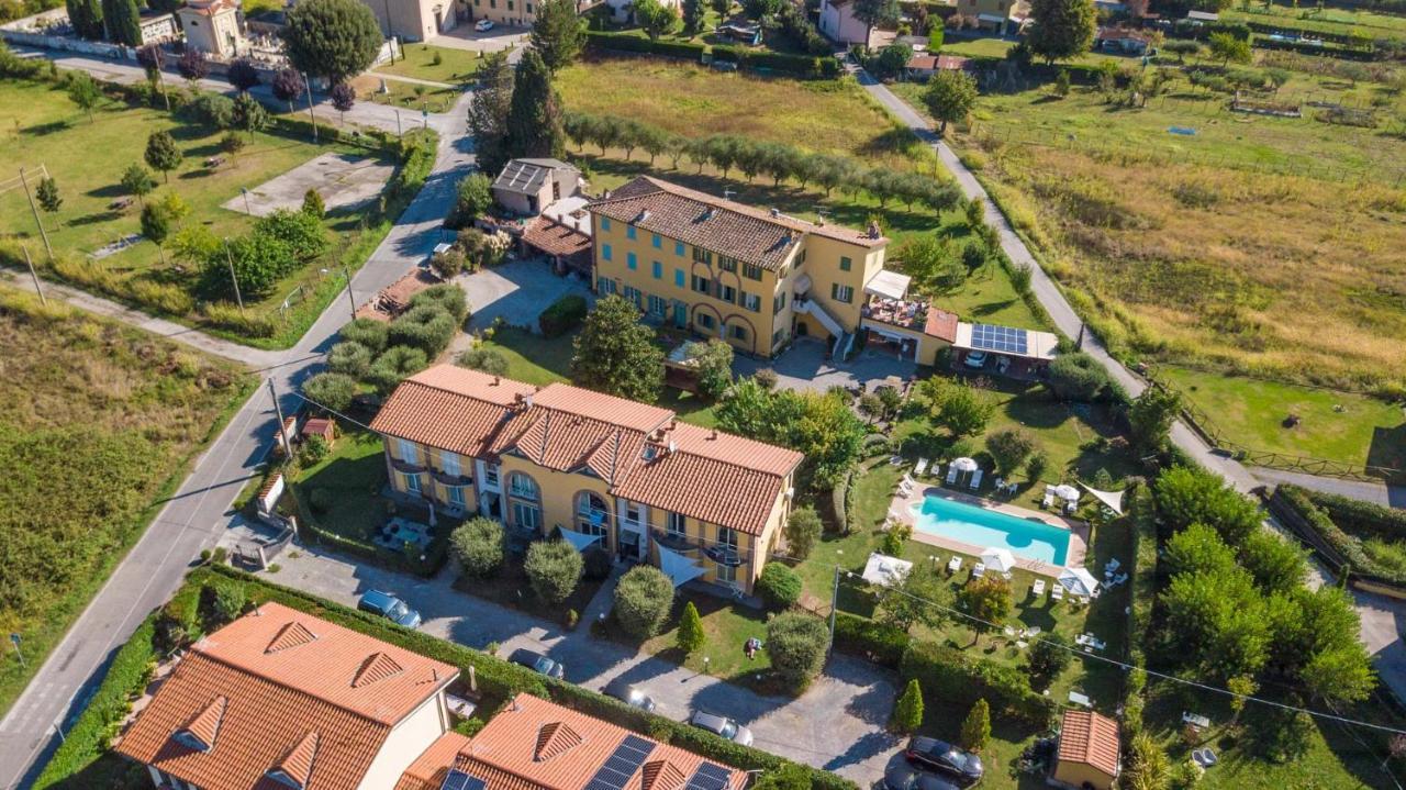 Villa Gabriella Apartments Lucques Extérieur photo